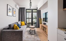 Grzybowska City View Apartments By Bookinghost